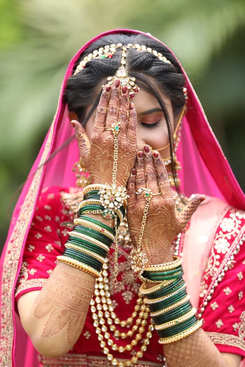 Bridal hair and makeup by Shrungar Beauty Academy Ravet — traditional look